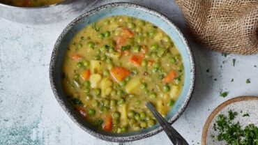 VIDEO: Easy Veggie Stew Recipe (Vegan Pea Soup)