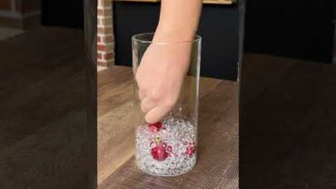 VIDEO: An easy DIY centerpiece perfect for the holiday table! Isn’t it amazing? 😍 #shorts #cookistwow #asmr