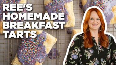 VIDEO: Ree Drummond’s Homemade Breakfast Tarts | The Pioneer Woman | Food Network