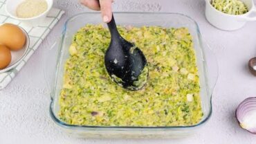 VIDEO: Zucchini gateau: the dish with the stringy heart easy to prepare!
