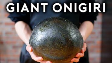 VIDEO: Giant Onigiri from Cooking with Valkyries | Anime with Alvin