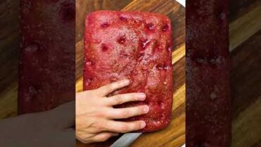 VIDEO: BEETROOT FOCACCIA #shorts