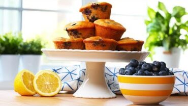VIDEO: EASY Blueberry Muffins | Tastes of Summer