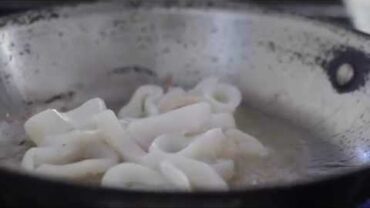VIDEO: How To Make Calamari and Get Rid of Grease Stains – Weelicious
