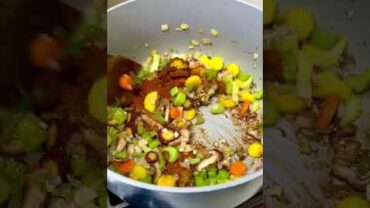 VIDEO: Smoky Red Lentil Stew – Weelicious