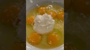 VIDEO: Ricotta Soft Scrambled Eggs – Weelicious