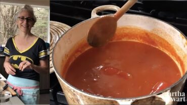 VIDEO: Homemade Tomato Soup with Sarah Carey at Home – Everyday Food with Sarah Carey – #StayHome #WithMe