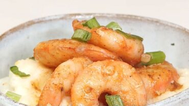 VIDEO: Easy Shrimp and Grits Bowl | Southern Living