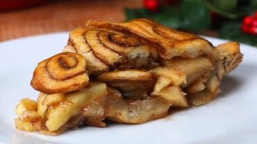 VIDEO: How To Make A Cinnamon Swirl Apple Pie | Twisted: A Cookbook