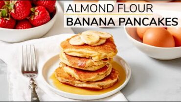 VIDEO: ALMOND FLOUR BANANA PANCAKES | healthy recipe (with Happy Egg)