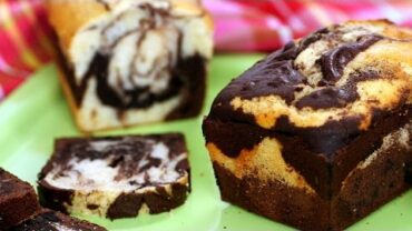 VIDEO: Chocolate Vanilla Marble Cakes