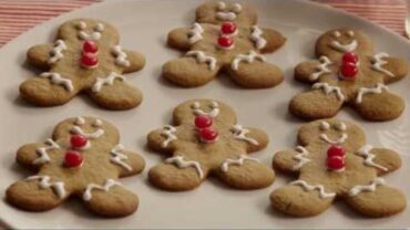 VIDEO: How to Make Gingerbread Men | Cookie Recipes | Allrecipes.com