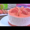 VIDEO: 봄신상! 핑크 오레오 아이스크림 케이크 만들기 | 노오븐! 노젤라틴! | Pink oreo cake