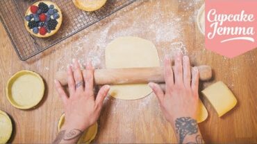 VIDEO: How to make The Best Shortcrust Pastry AND Blind Bake a Pie/Tart Shell | Cupcake Jemma