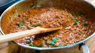 VIDEO: Basic Meat Sauce