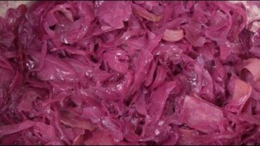 VIDEO: German Red Cabbage