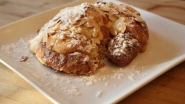 VIDEO: Almond Croissant