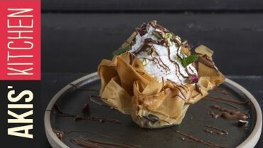 VIDEO: Lava cakes with phyllo cups | Akis Petretzikis