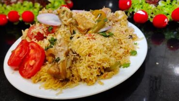 VIDEO: Chicken Pulao Recipe by Spicy Foods Kitchen sa | چکن پلاؤ بنانے کا طریقہ  | Baryani Recipe