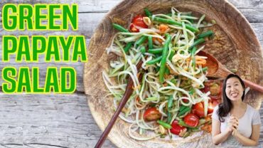 VIDEO: EASY “THAI GREEN PAPAYA SALAD” | VEGANUARY