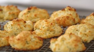 VIDEO: A Super Easy Way to Make Cheddar Biscuits- Kitchen Conundrums with Thomas Joseph