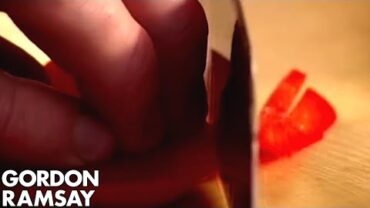 VIDEO: How to Cut A Bell Pepper | Gordon Ramsay