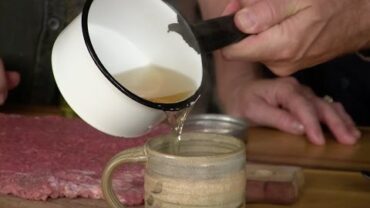 VIDEO: Boil Your Own Spicebush Tea