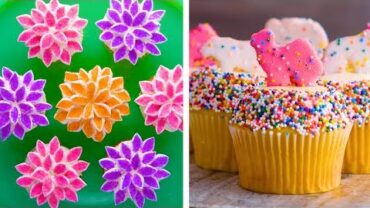 VIDEO: 12 Amazing Cupcake Decorating Hacks to Make You Look Like a Pro | Dessert Recipe Ideas by So Yummy