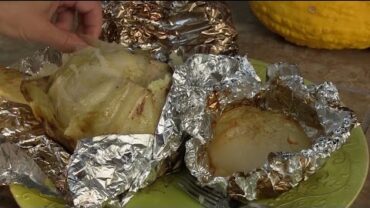 VIDEO: Smoked Cabbage and Onion on Your Big Green Egg/Grill