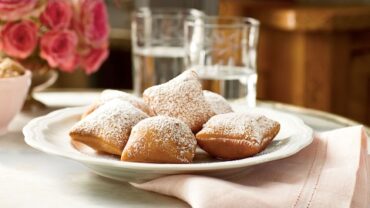 VIDEO: How To Make New Orleans Beignets | Southern Living