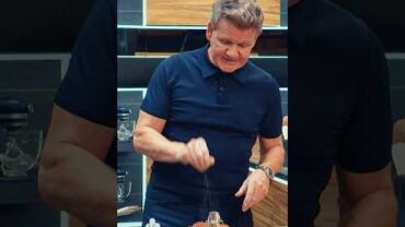 VIDEO: Who fries their mince ?!? C’mon Paul ! Watch the full episode of Next Level Kitchen now !