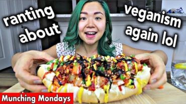 VIDEO: GIANT KIMCHI HOT DOG MUKBANG (VEGAN) // Munching Mondays Ep.13