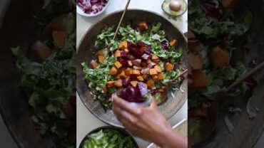 VIDEO: Best Ever Autumn Salad with Pomegranate Vinaigrette