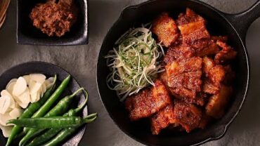 VIDEO: 매콤고소함에 빠지다, 고추장 삼겹살구이 : Spicy Pork Belly [아내의 식탁]