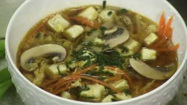 VIDEO: Hot and Sour Soup with Puffball Mushroom