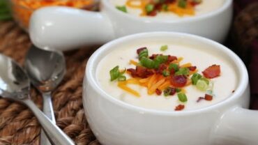 VIDEO: Loaded Baked Potato Soup | #Homemade