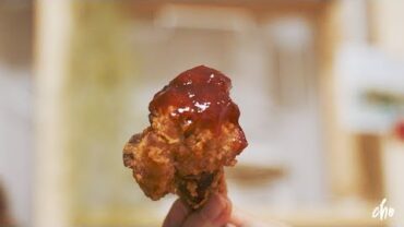 VIDEO: [Miniyu X Cho] Korean Chicken Sauce 5 ~* / Music : Cho’s daily cook