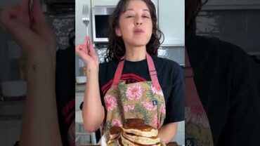 VIDEO: How to Make the Fluffiest Pancakes 🥞