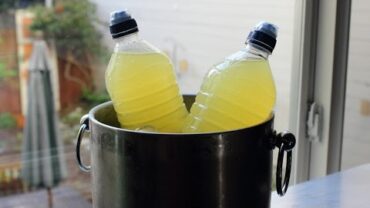 VIDEO: Make Your Own Sports Drink!  How to Make “Greaterade” – Homemade Sports Drink Recipe