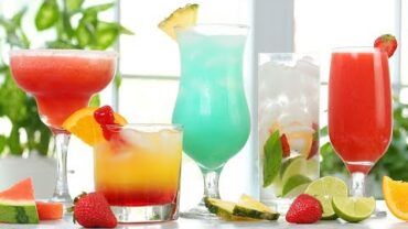 VIDEO: 5 EASY Summer Cocktails | Perfect for Entertaining