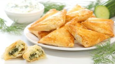 VIDEO: Spanakopita | Greek Spinach & Feta Pie