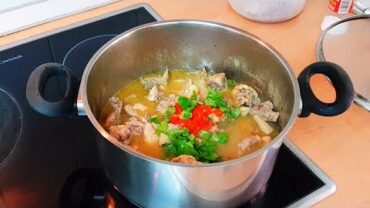 VIDEO: Nigerian Chicken Pepper Soup | Nigerian Restaurant Special | Flo Chinyere