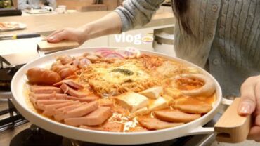 VIDEO: vlog | 토핑 잔뜩 올라간 유부초밥과 🥘 얼큰칼칼한 부대찌개, 된장국수, 비건 쿠키 만드는 자취생 일상