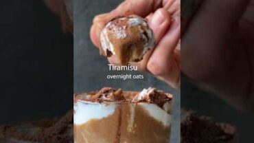 VIDEO: Tiramisu overnight oats for full recipe join recipe club https://pages.thehappypear.ie/recipe-club