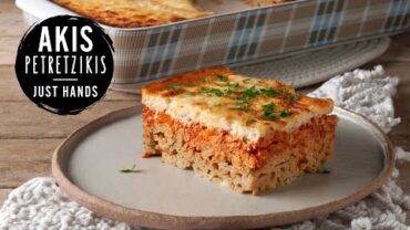 VIDEO: Light Ground Turkey Pasta Bake – Pastitsio | Akis Petretzikis