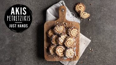 VIDEO: Cinnamon Roll Cookies | Akis Petretzikis