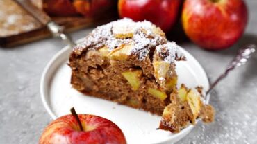 VIDEO: Deliciously Moist Vegan Apple Cake! (Gluten-Free)