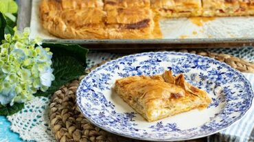 VIDEO: Better than any Turkey Sandwich!! Greek Phyllo Pie