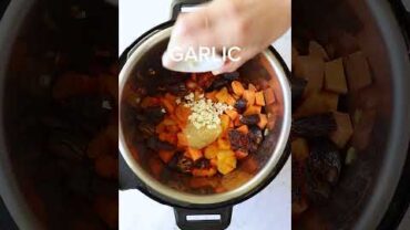 VIDEO: Moroccan Vegetable Tagine #shorts