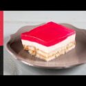 VIDEO: Mom’s strawberry jello dessert | Akis Petretzikis